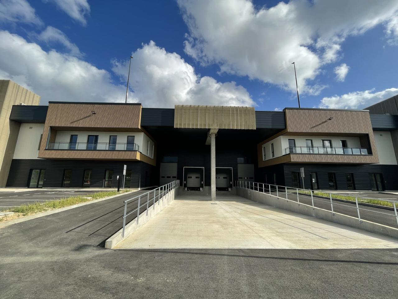 Local d'activité Élancourt 3794m² Location local d'activité Élancourt Yvelines OLACT2201278 3